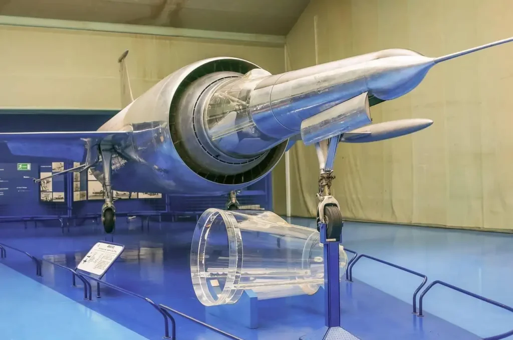 The image shows a complete aircraft and turbine engine concept displayed with digital visualization elements.