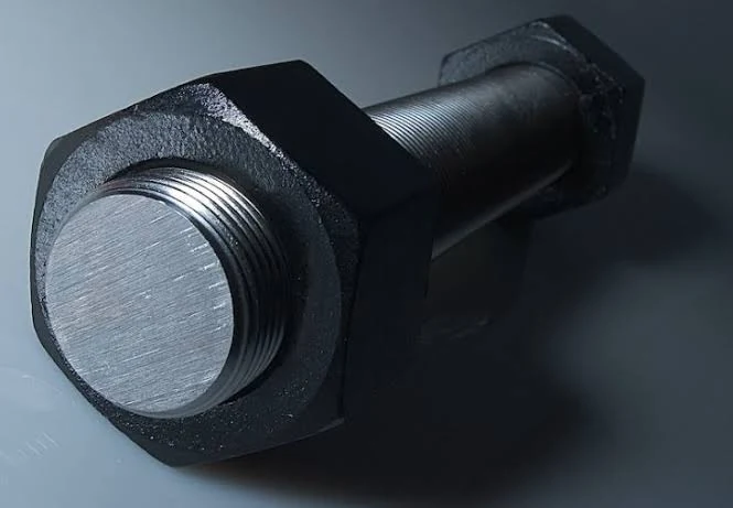 Black oxide coated fastener